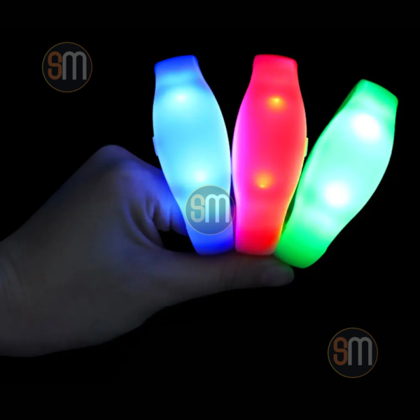 3 Brazalete LED Controlado por Consola