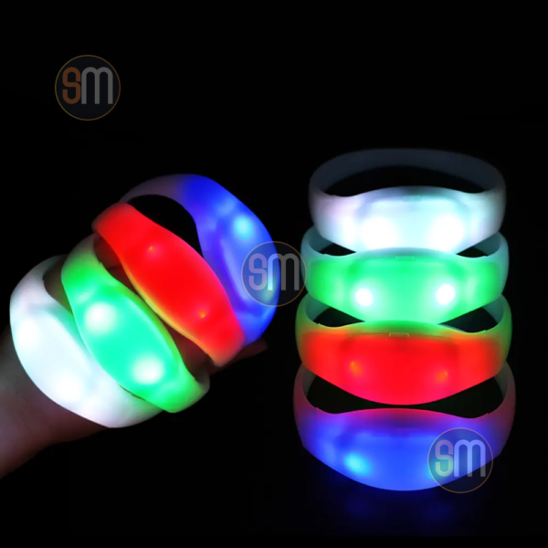 5 Brazalete LED Controlado por Consola
